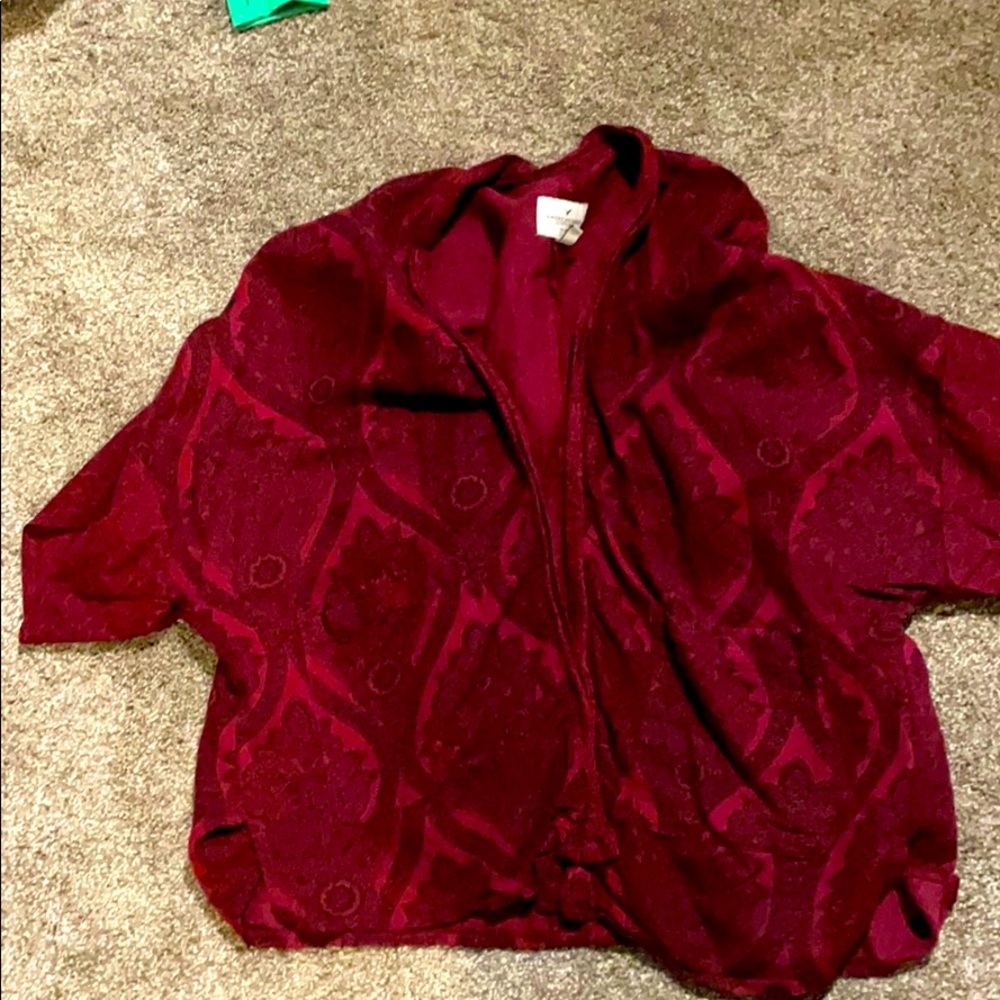 Short sleeve decorative sweater